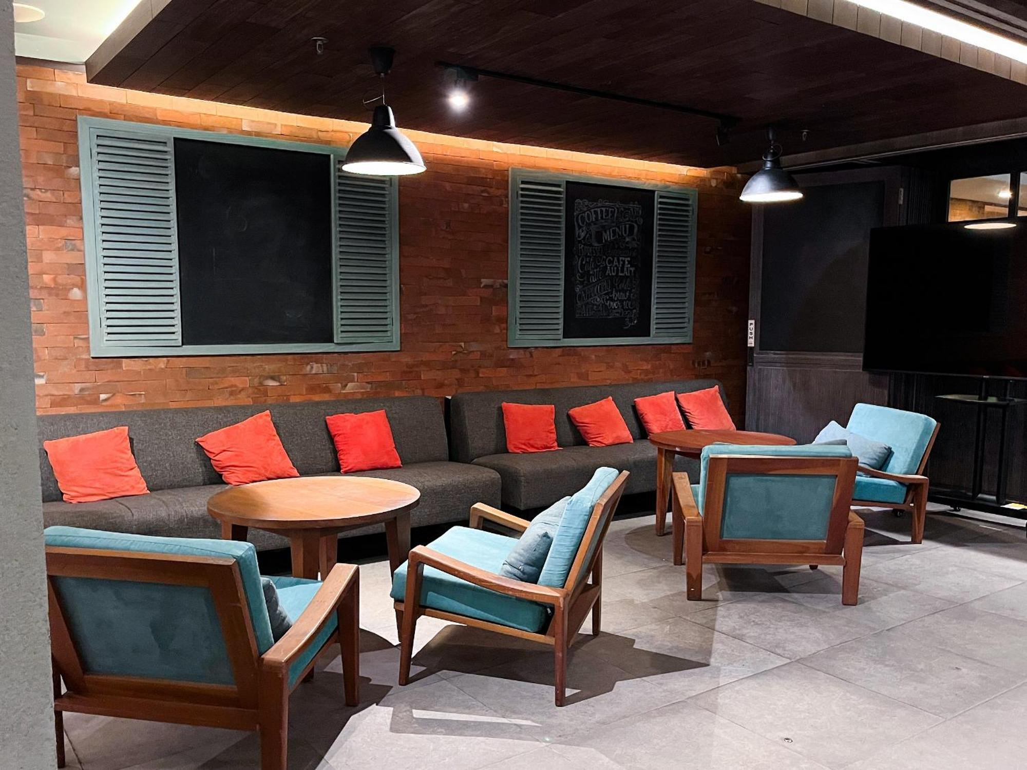 Luminor Hotel Legian Seminyak - Bali エクステリア 写真