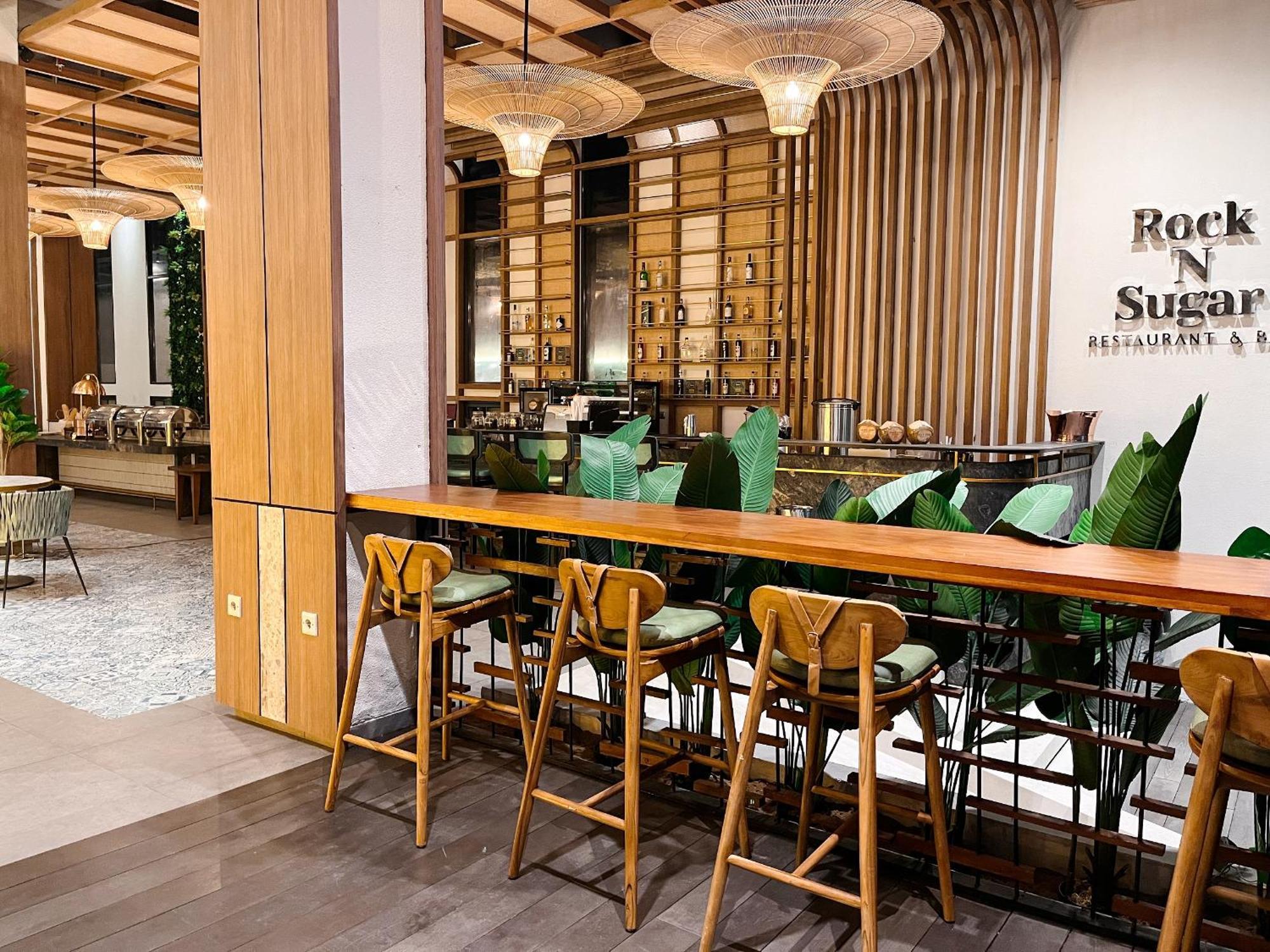 Luminor Hotel Legian Seminyak - Bali エクステリア 写真